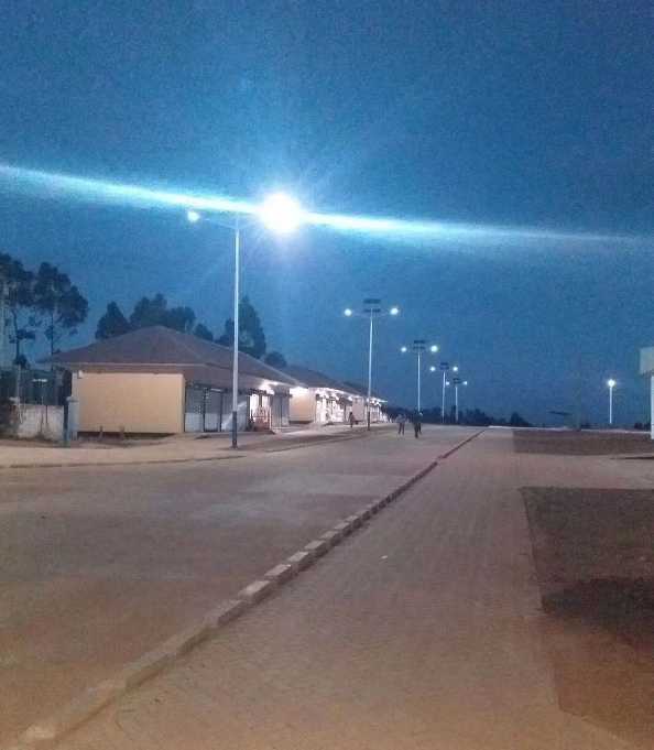 盈江县非洲科特迪瓦太阳能路灯工程